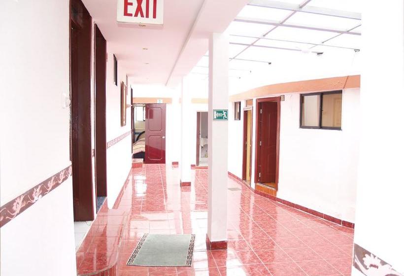 ホテル Humming Bird Ecuador