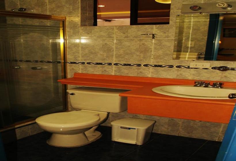 ホテル Humming Bird Ecuador