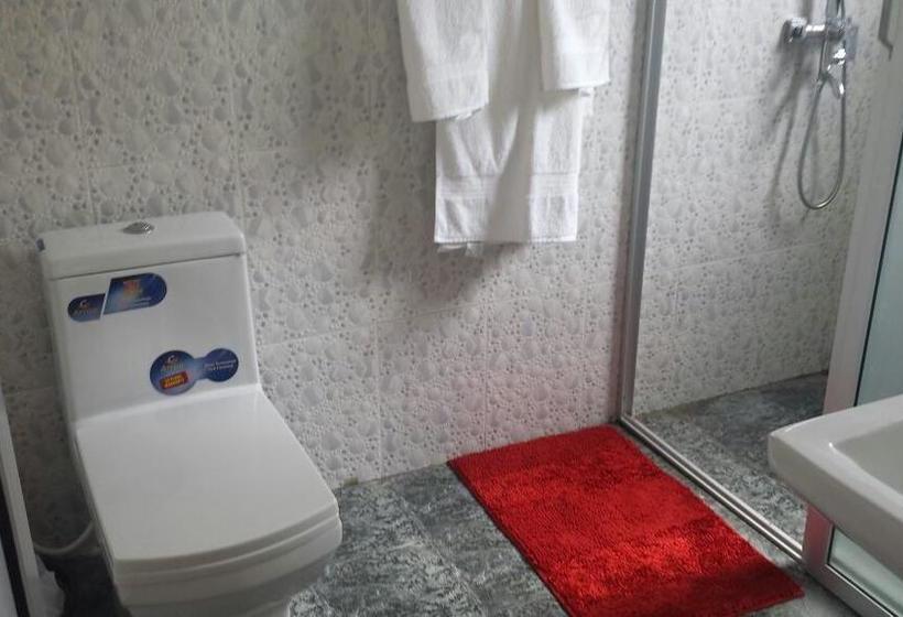 فندق Island Breeze Inn