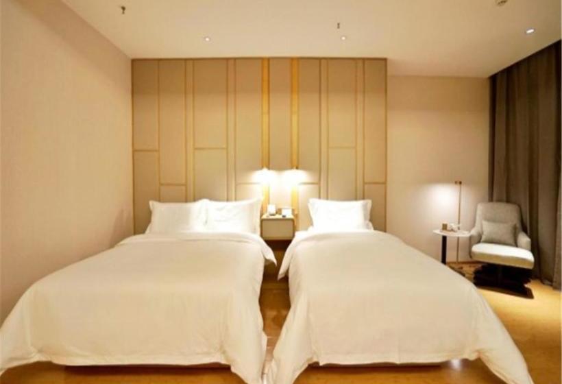 全季西安西部大道阳光天地酒店