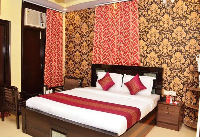 فندق Jinendra Inn