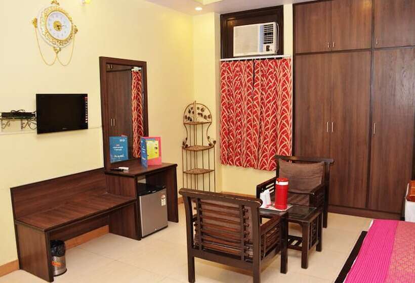 فندق Jinendra Inn