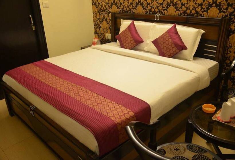 فندق Jinendra Inn