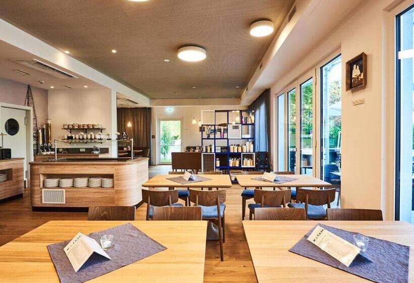 Отель Katamaran