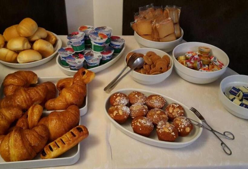 בית מלון כפרי Ristorante Centrale