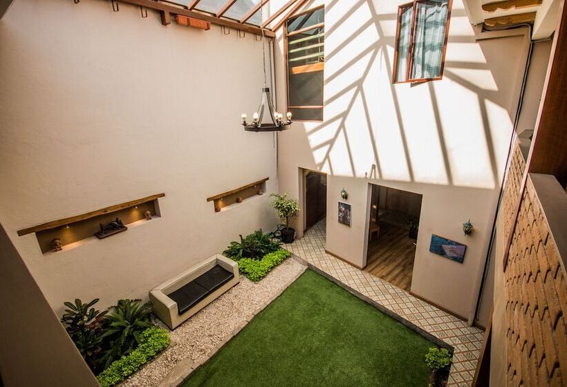 هتل San Rocke House