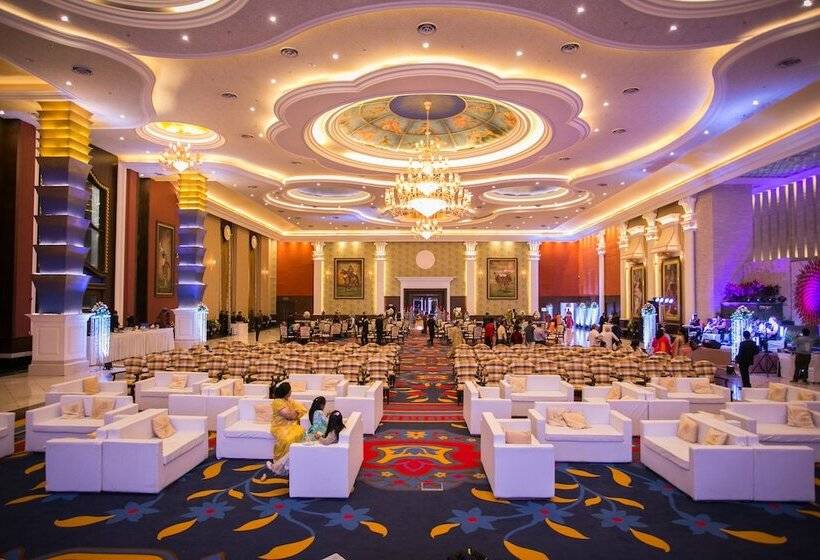 酒店 Sheraton Grand Palace Indore