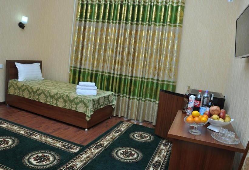 ホテル Shokhjakhon