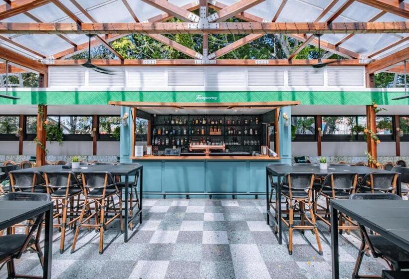 هتل Southern Cross