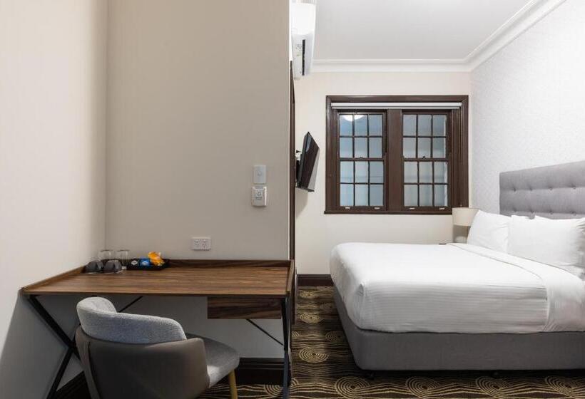 هتل Southern Cross