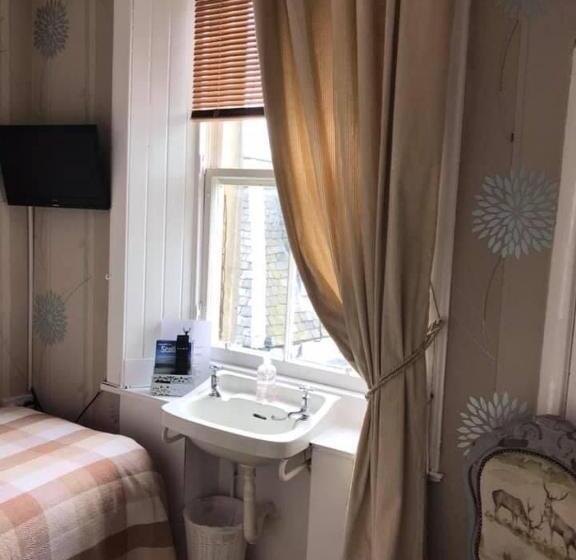 בית מלון כפרי The Stag Head