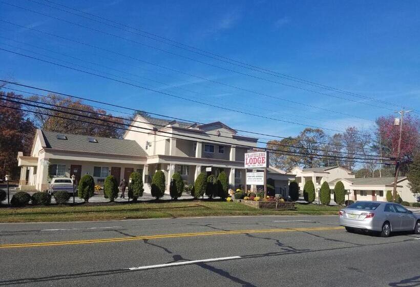 فندق على الطريق Travelers Lodge