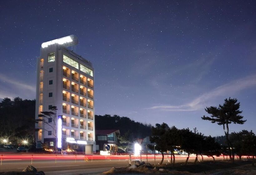 モーテル Yangyang Eight