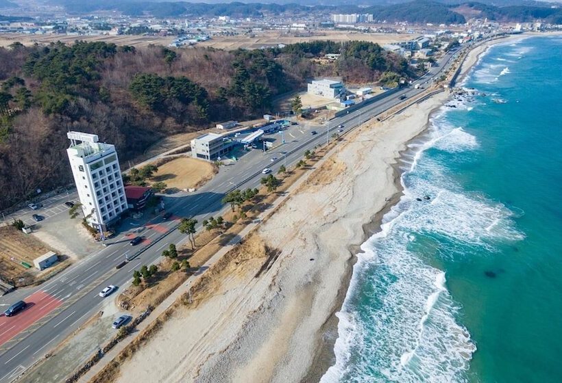 モーテル Yangyang Eight