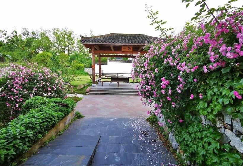 منتجع Huangshan Huizhou Creek Villa