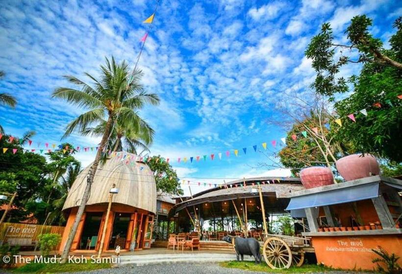 リゾートホテル The Mud Eco