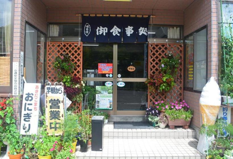 Ryokan Drive Inn Keigetsu