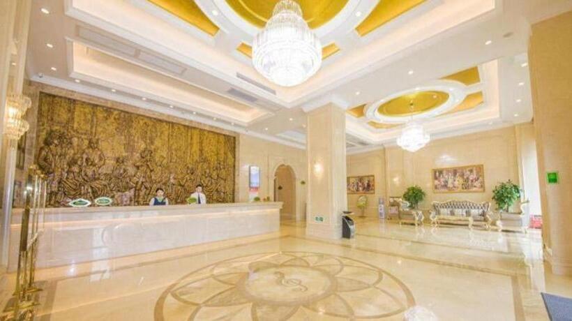 Vienna Classic Hotel Qingyuan Taihe Ancient Cave Scenic Area