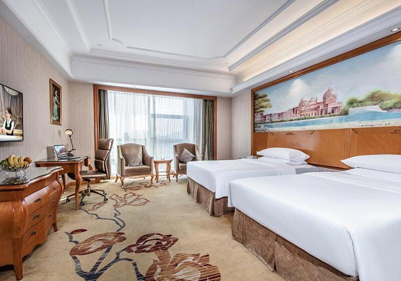 Vienna International Hotel Xinyang Yangshan New District