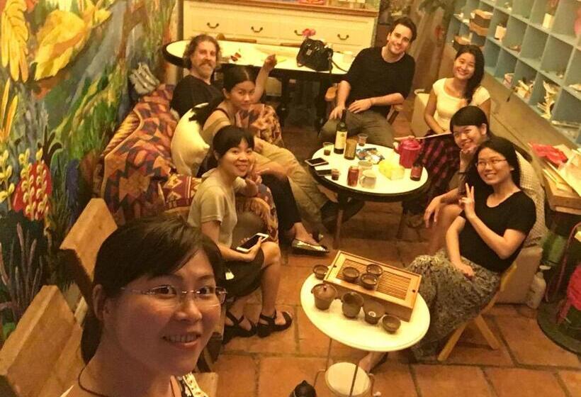 Yellow House Hostel Huizhou West Lake