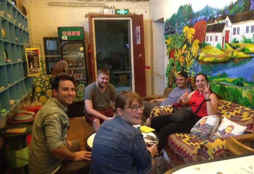 Yellow House Hostel Huizhou West Lake