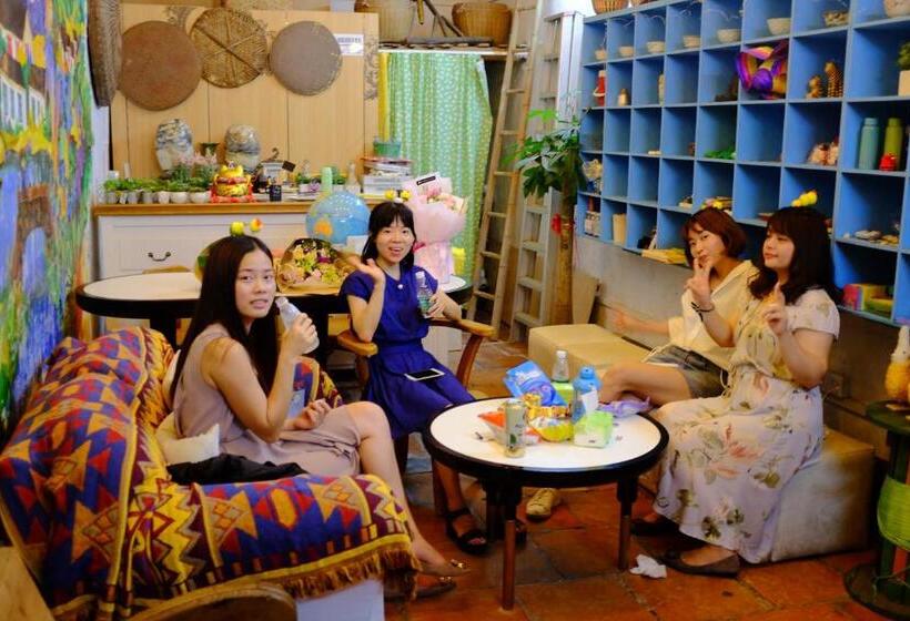 Yellow House Hostel Huizhou West Lake