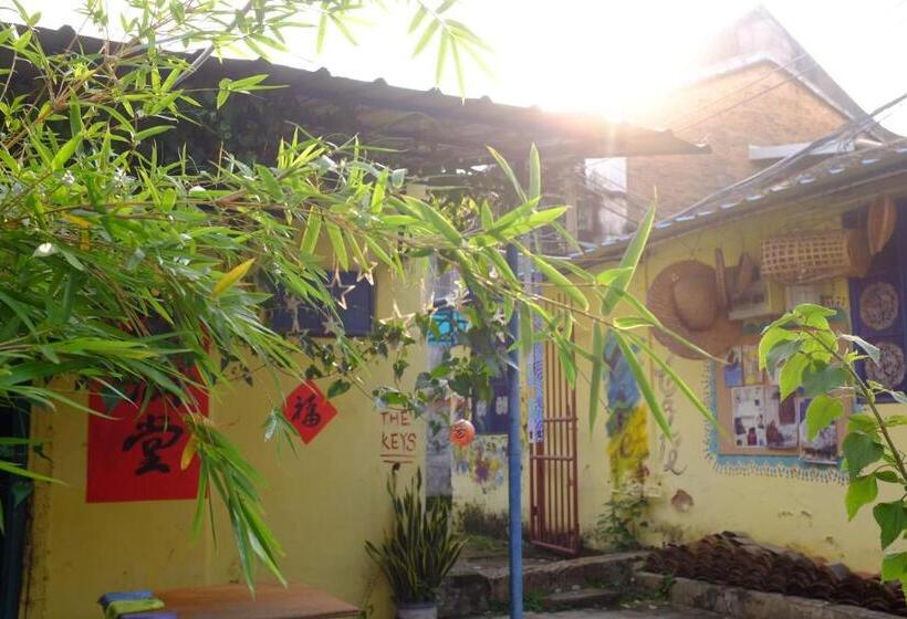 Yellow House Hostel Huizhou West Lake