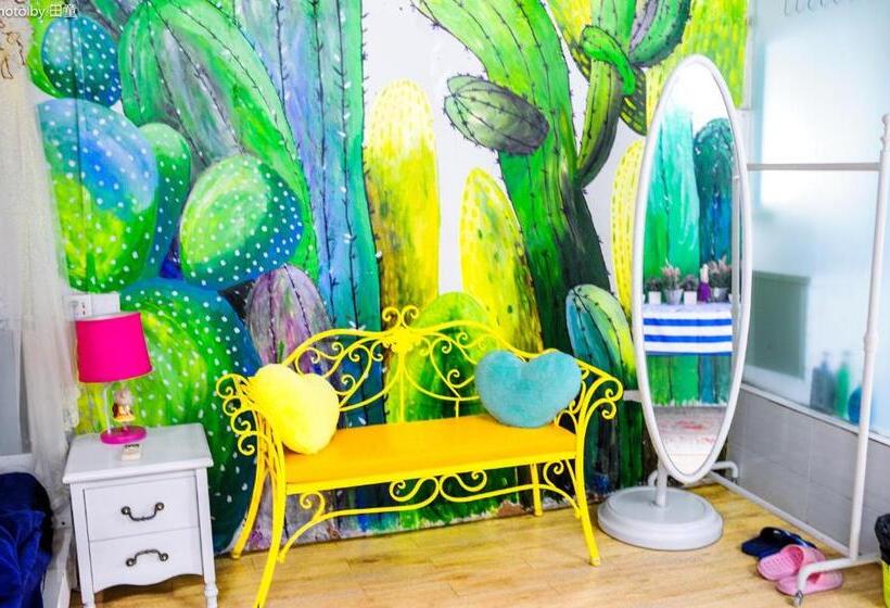 Yellow House Hostel Huizhou West Lake