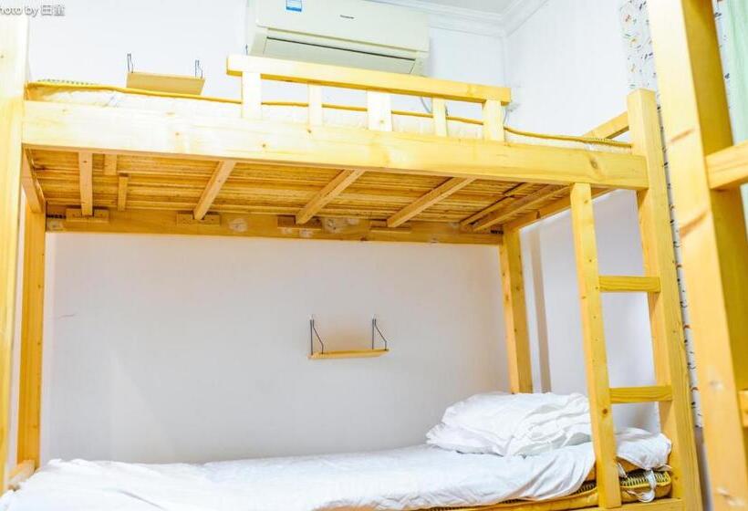 Yellow House Hostel Huizhou West Lake