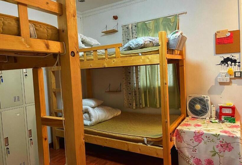 Yellow House Hostel Huizhou West Lake