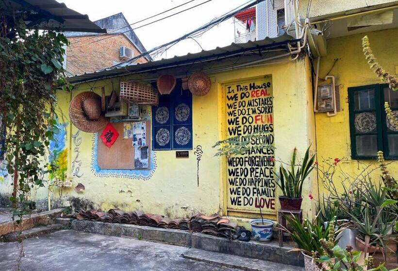 Yellow House Hostel Huizhou West Lake