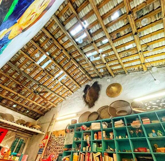 Yellow House Hostel Huizhou West Lake