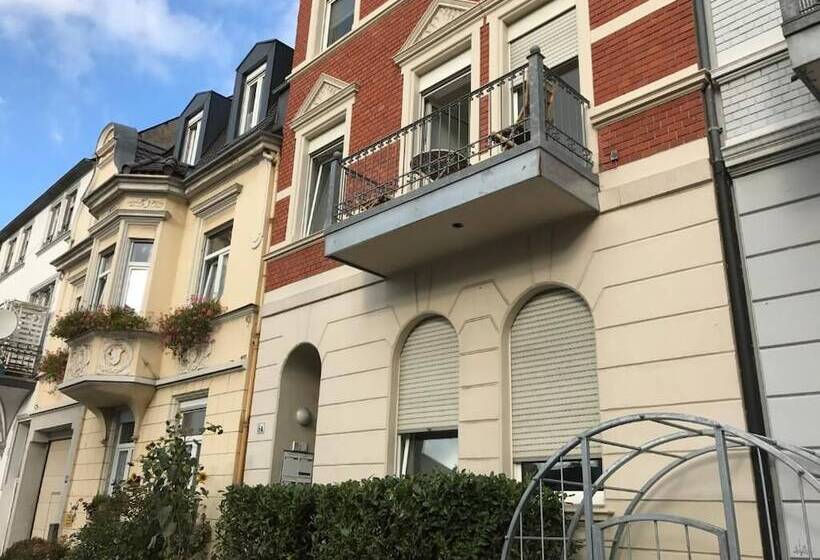 A&s Hostel Bonnerstr. 64