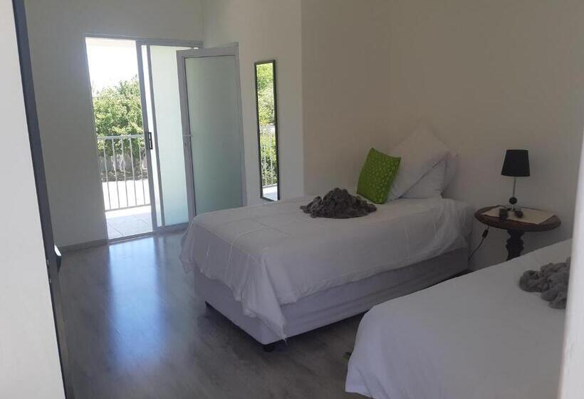 تختخواب و صبحانه Mentor Guest House