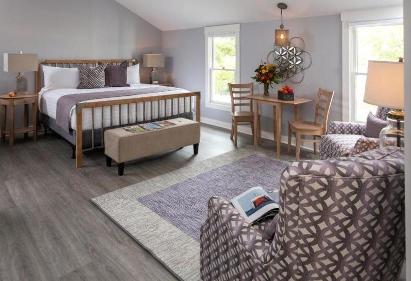 Bed and Breakfast The  Saugatuck  Adults Only