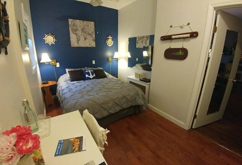 Château Sur Mer Bed & Breakfast