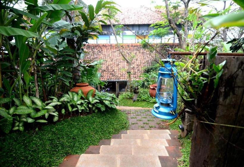 Desa Alamanis Resort Villa