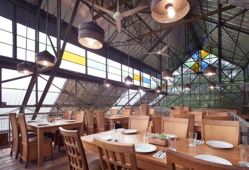 Desa Alamanis Resort Villa