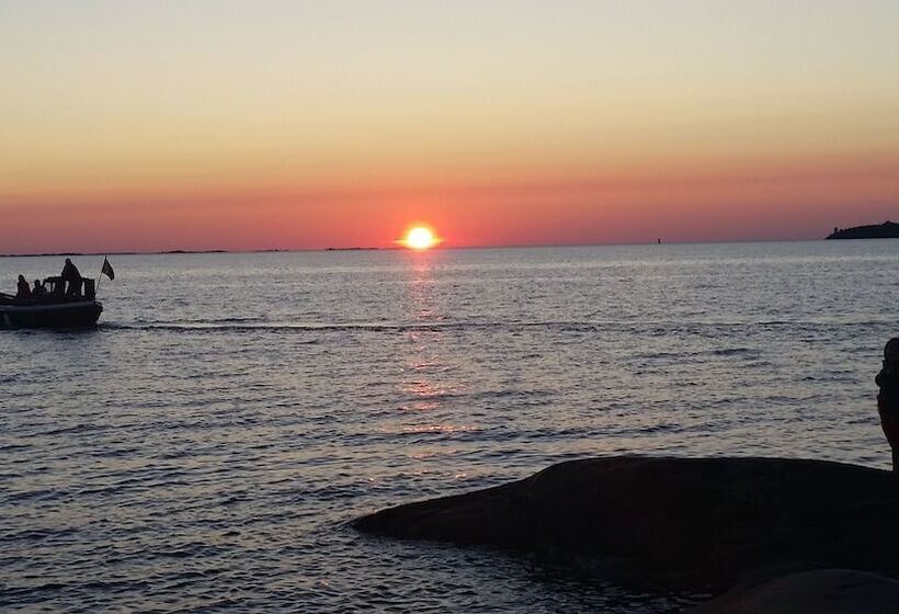 Gårdshotell Klockargården