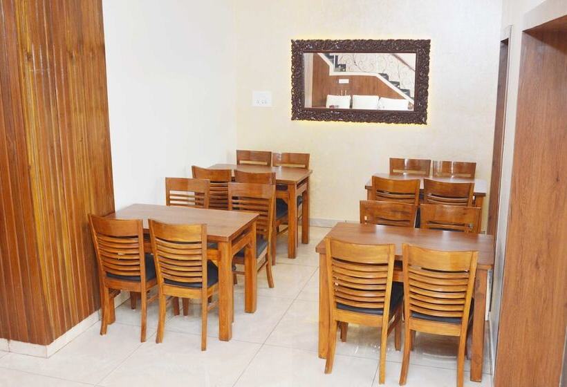 هتل A. K. International