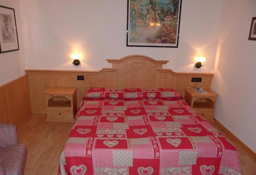 בית מלון כפרי Ai Tre Ponti