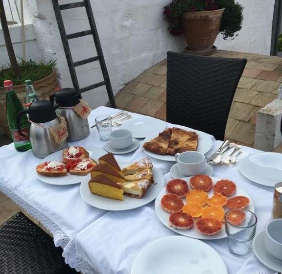 Отель Albergo Diffuso Il Casale