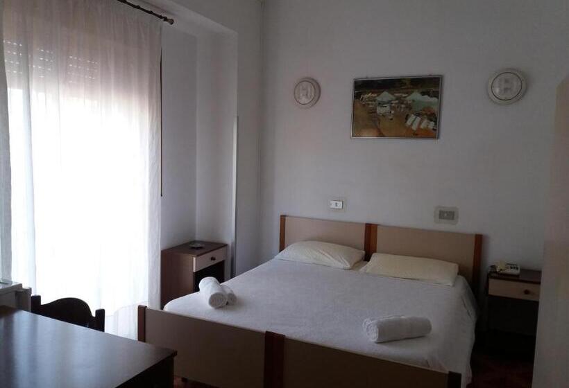 בית מלון כפרי Albergo Europa