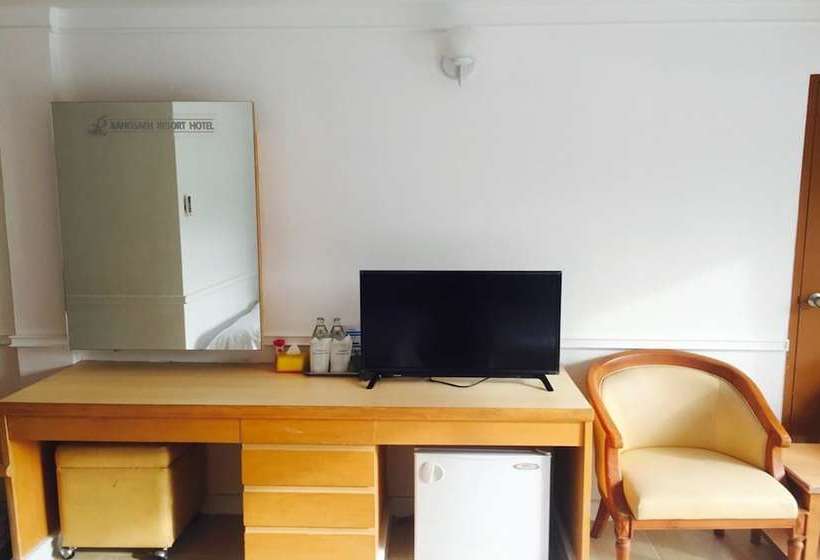 فندق Bangsaen Resort