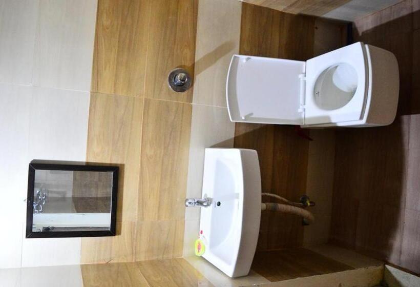 فندق Bholenath Palace Infront Of Mahakal Temple