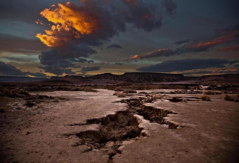 هتل Camino De Las Bardenas