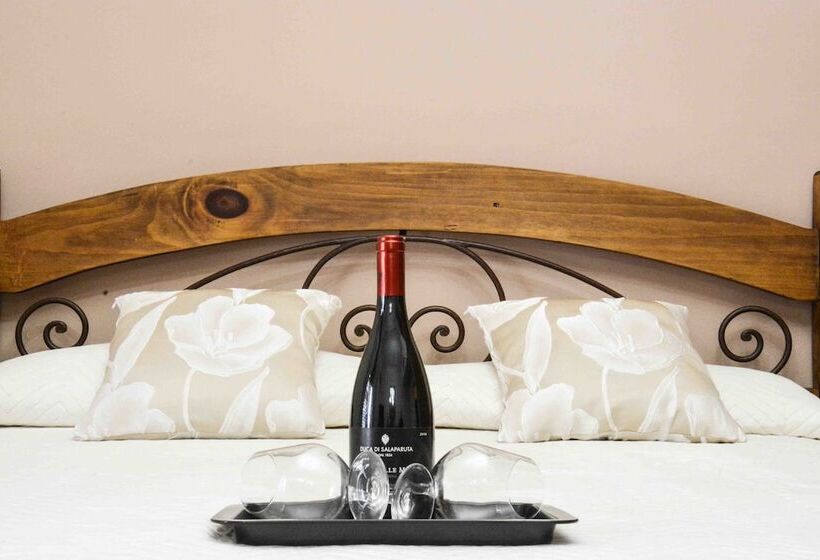 Отель Castello Di Giuliano