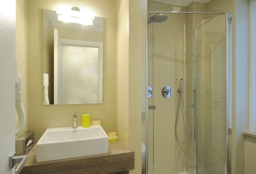 Отель Concordia