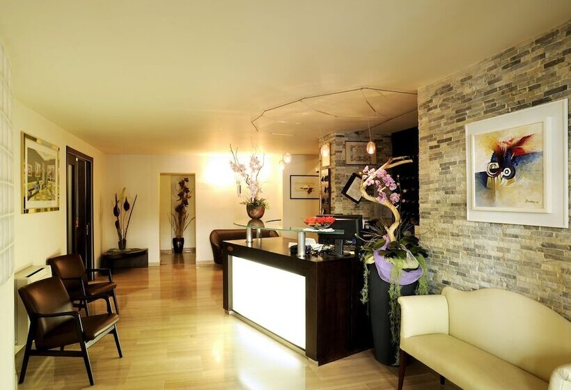 Отель Concordia