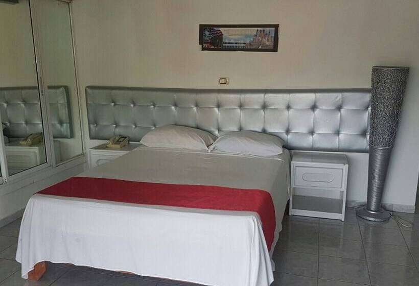 בית מלון כפרי Costa Linda Beach Boca Chica